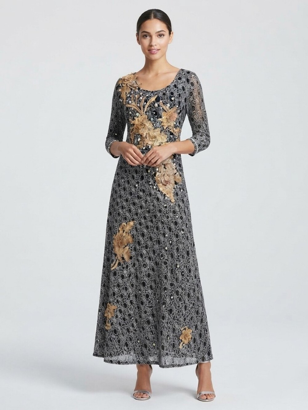 NEW Custom Made Lace Appliquéd Embellished Gown Size 6